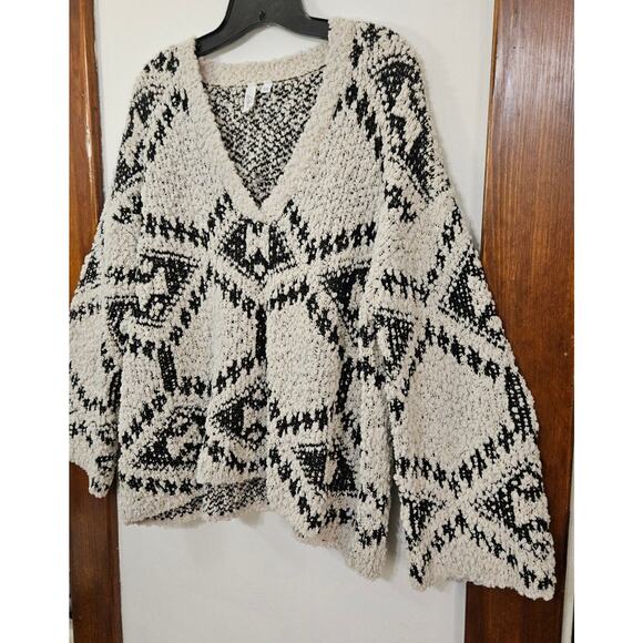 Elan Cream/Black Knit Oversized Pullover Sweater Womens Size OS Flare Sleeves - Picture 6 of 7